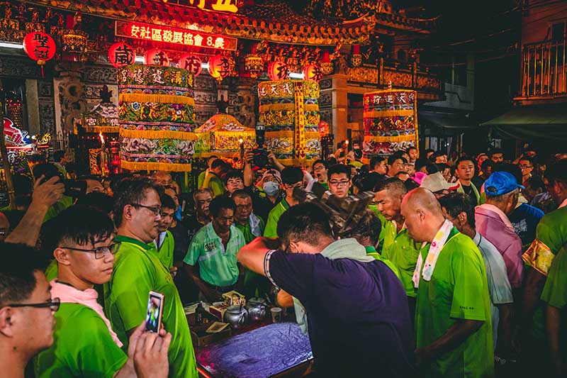 中元節|中元普渡的由來！農曆鬼門開什麼時候？為什麼要拜好兄弟？ - 台中牌位塔位販售-塔位牌位問題/禮俗分享| 台中牌位塔位販售-投資客買賣