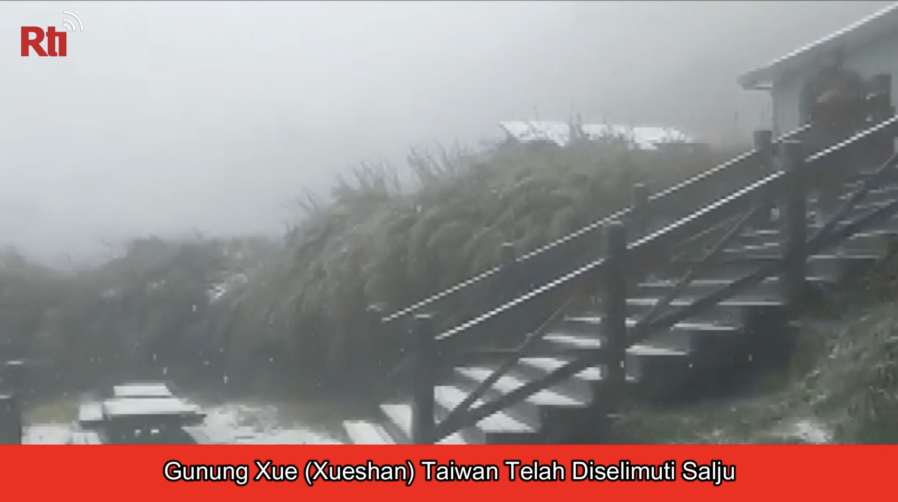 Gunung Xue 'Xueshan' Taiwan Telah Diselimuti Salju