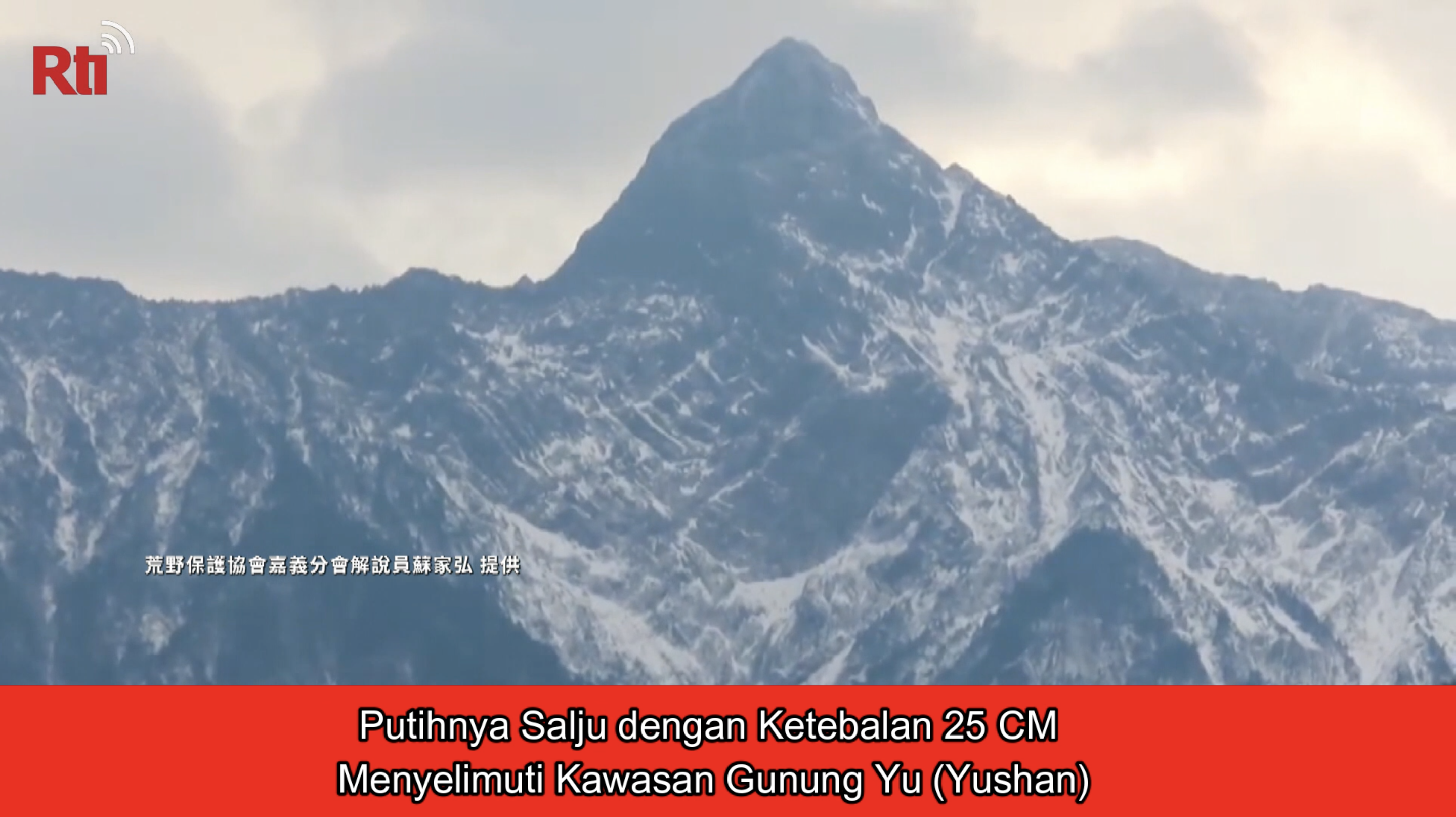 Putihnya Salju dengan Ketebalan 25 CM Menyelimuti Kawasan...