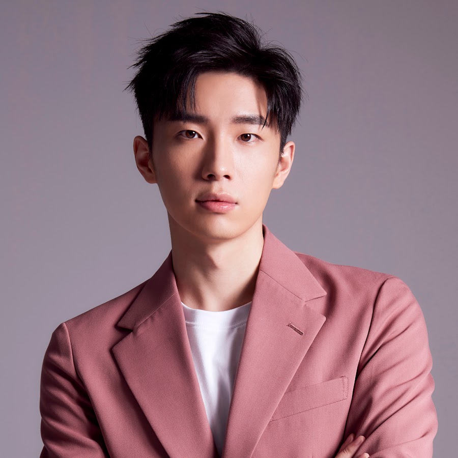 Young 曹楊