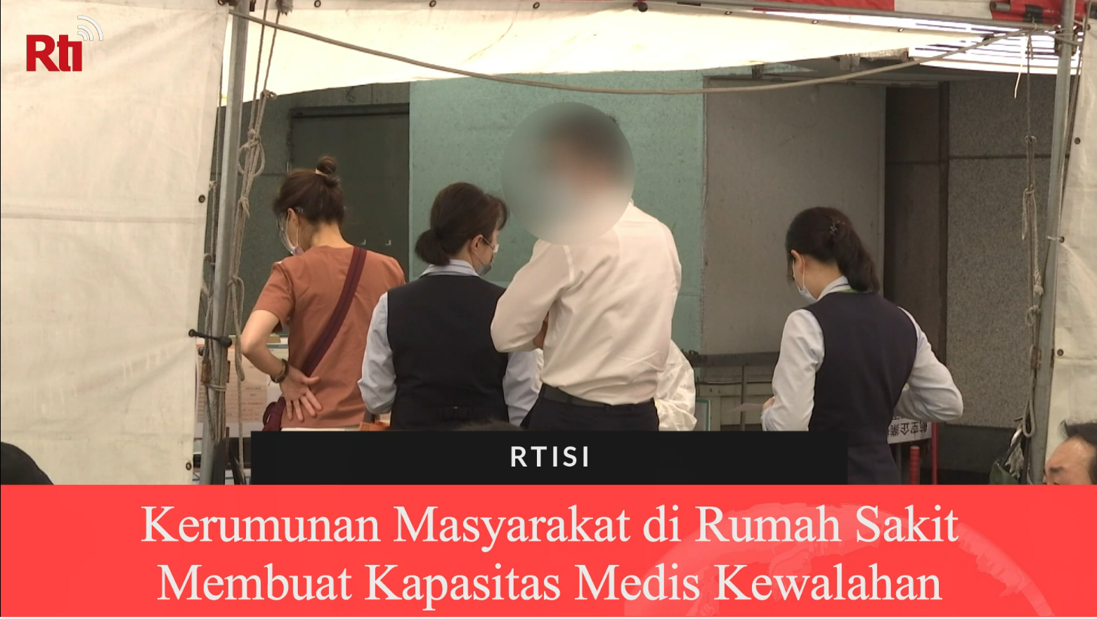 Kerumunan Masyarakat di Rumah Sakit Membuat Kapasitas Medis Kewalahan
