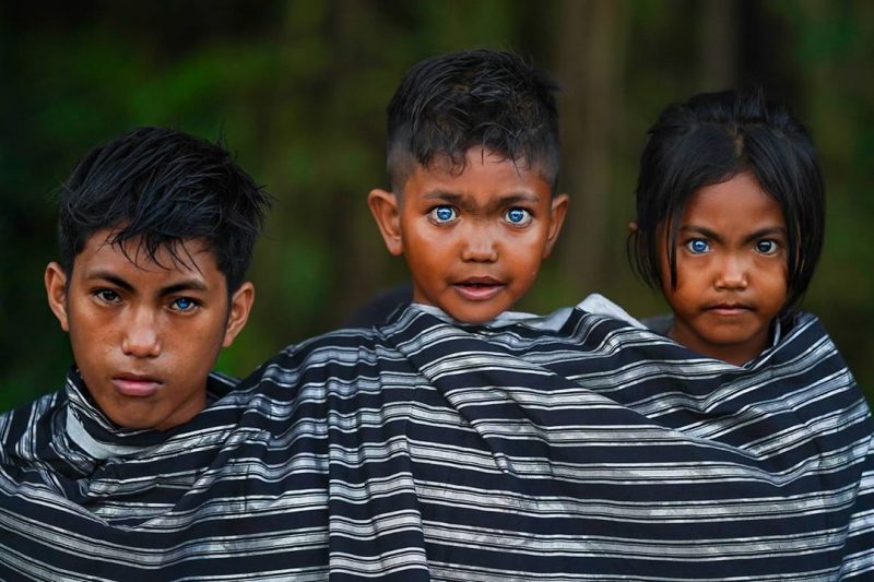 Pesona Mata Biru Suku Buton, Indonesia