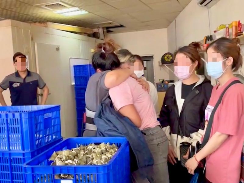 Mempekerjakan PMA untuk Membuat Bakcang, Ternyata Ilegal, Restoran Ini Didenda!