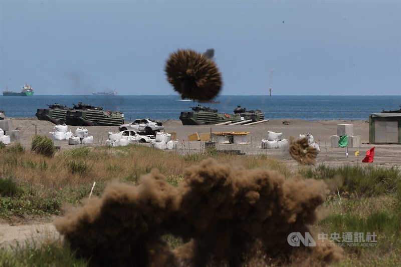 Gladi Bersih Latihan Militer di New Taipei Memperlihatkan Sistem Senjata Mutakhir