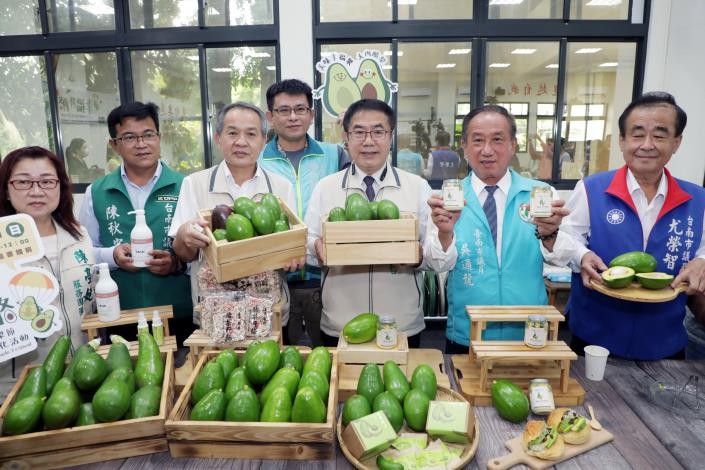 Pemkot Tainan Mempromosikan Alpukat Berkualitas Tinggi