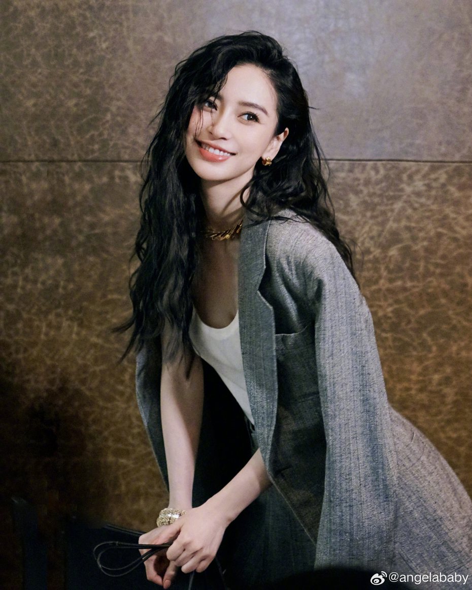 Angelababy (楊穎)