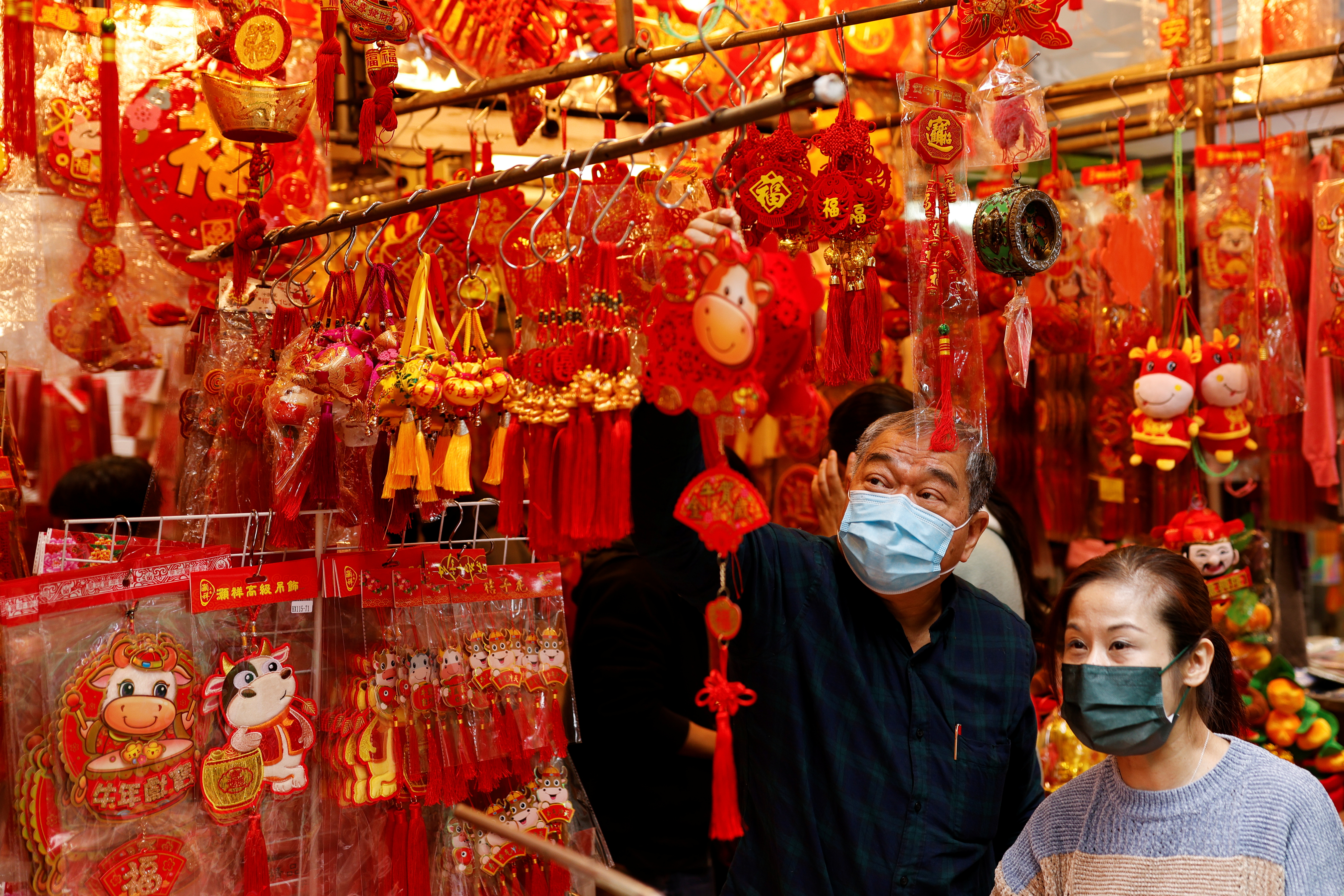 Makna dan Aturan Pemberian Angpao Tahun Baru Imlek