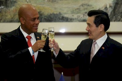 Presiden : Mengejar Demokrasi Juga Mengutamakan Hukum