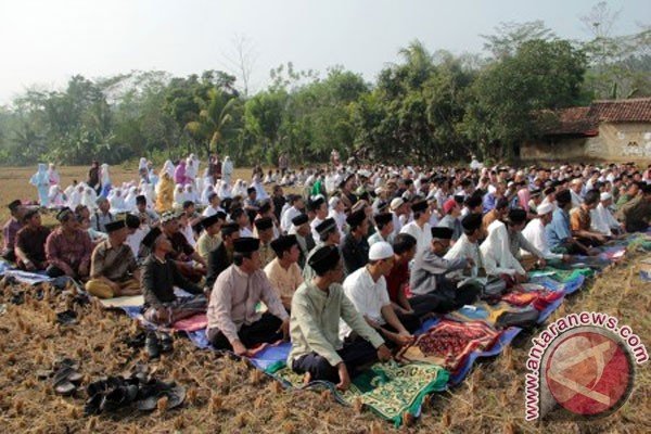 Ratusan Warga Aceh Besar Shalat Minta Hujan
