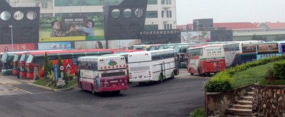 Kin-men berkabut , transportasi udara dan laut terganggu
