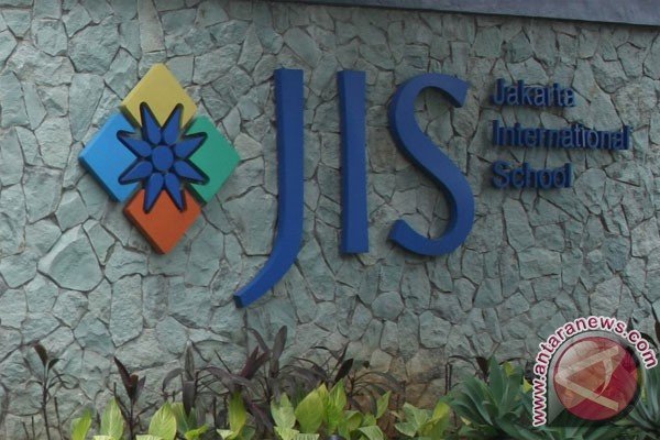 Orang tua gugat JIS 125 juta dolar