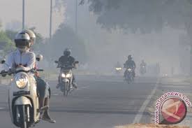Boediono Bahas Kebakaran Hutan Riau