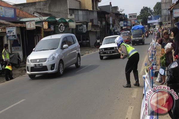 PNS Diimbau Mulai Masuk Kantor Tanggal 4 Agustus