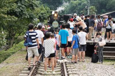 Kereta Wisata Beroperasi Mulai 10 September