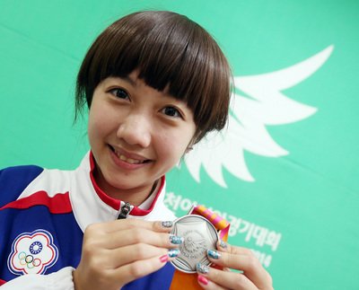 Tim Penembak Chunghua Mencetak Medali Pertama Asian Games Incheon
