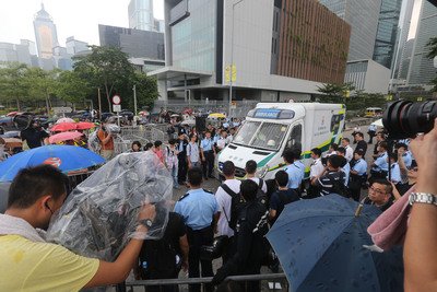 Leung Chun-ying Bersedia Untuk Dialog, Aksi Demo Massa Berkurang