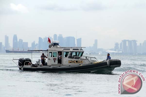 Perlu Tiga Kapal Patroli Awasi Perairan NTT