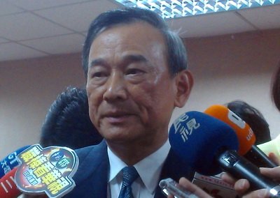 Kementrian Kehakiman memulai proses evaluasi untuk memutuskan apakah mantan Presiden Chen Shui-bian akan diberi izin berobat di