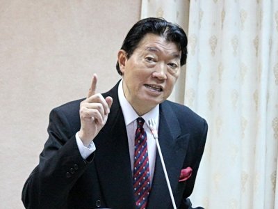 Pengibaran Bendera di Twin Oaks  Shen Lyu Shun : Salah Paham Taiwan-AS Terselesaikan