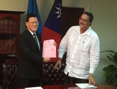 ROC Memberikan Bantuan Sumber Energi Berkesinambungan Bagi St. Lucia