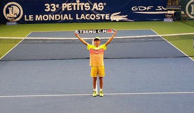 Tseng Chun-hsin dari Taiwan menjadi petenis Asia pertama yang menjuarai turnamen Petits As de Tarbes di Perancis