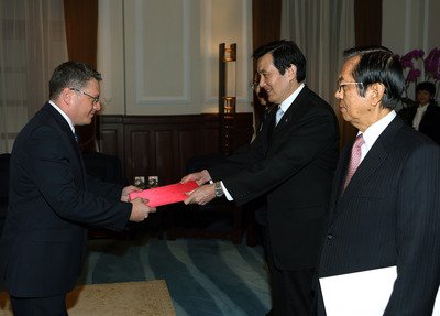 Duta Besar Honduras Ajukan Surat Mandat Kepada Presiden ROC