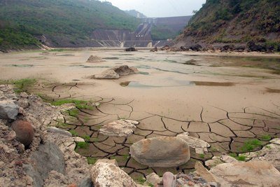 Kementrian Ekonomi Bahas Program Pembatasan Air Hadapi Musim Kering