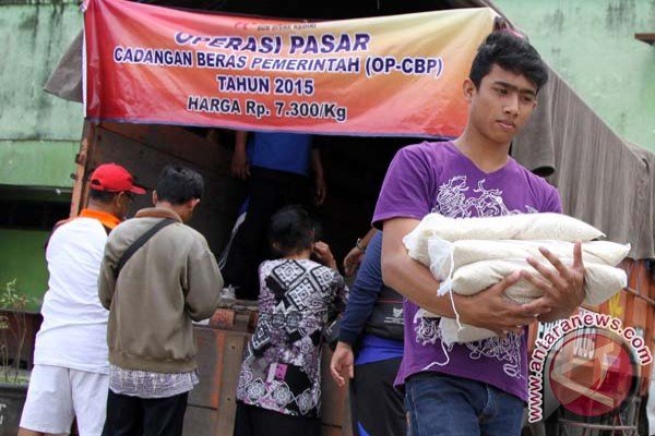 Operasi Pasar Belum Efektif Turunkan Harga Beras