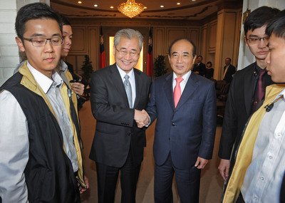 Sebutan Nama Anggota AIIB, PM Mao : Akan Diskusi Dengan Partai Oposisi