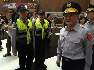 Cheng Guo En Meminta Jajaran Polisi Meningkatkan Kewaspadaan