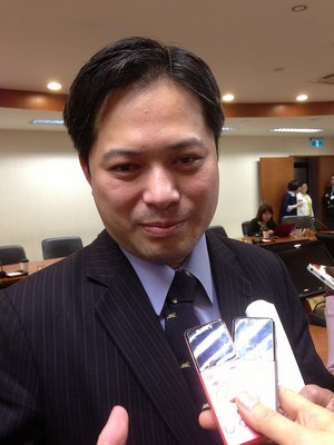 Layanan Baru Bagi Industri Jasa Capai 50% Total Pelayanan Pusat Penarikan Investasi Umum