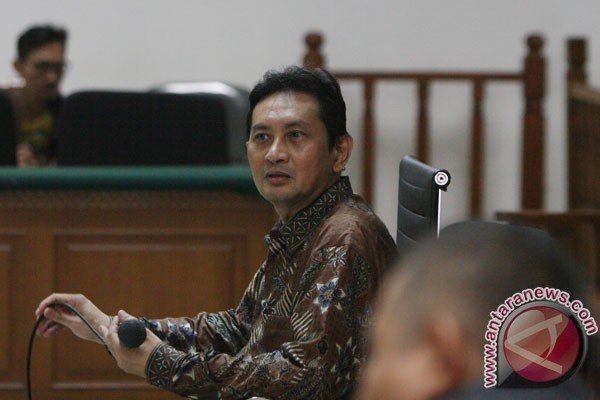 Udar Pristono disebut terima gratifikasi hingga Rp6,5 miliar
