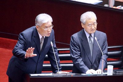 MAC: Tidak ada perlunya bagi Taiwan untuk mengadopsi format kartu IC untuk Kartu Identifikasi Warga Daratan Tiongkok