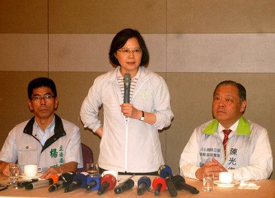 Pertemuan Ma-Xi / Tsai Ing Wen : Apabila Terpilih  Tidak Tertutup Kemungkinan Bertemu Xi Jin Ping