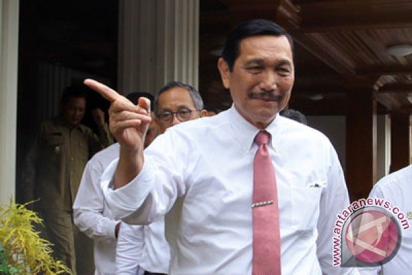 Menkopolhukam ingin perusahaan sediakan lahan warga perbatasan