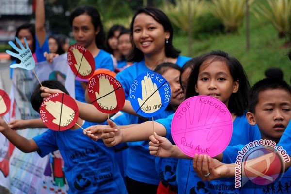 Kasus Kekerasan Anak 2015 Meningkat