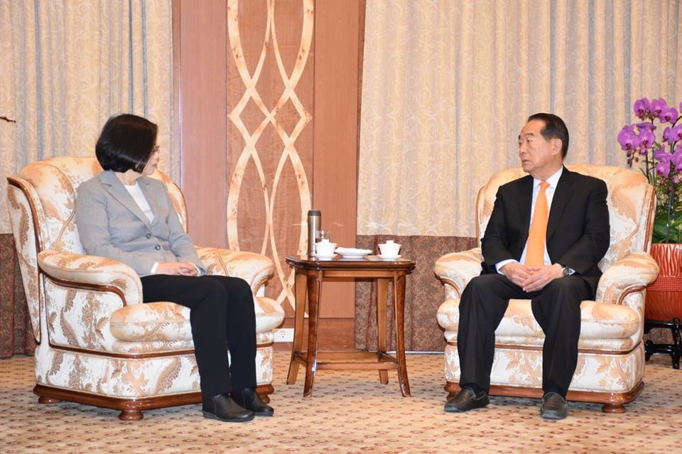 Tsai Mengunjungi Soong, Tukar Pikiran Dan Pandangan