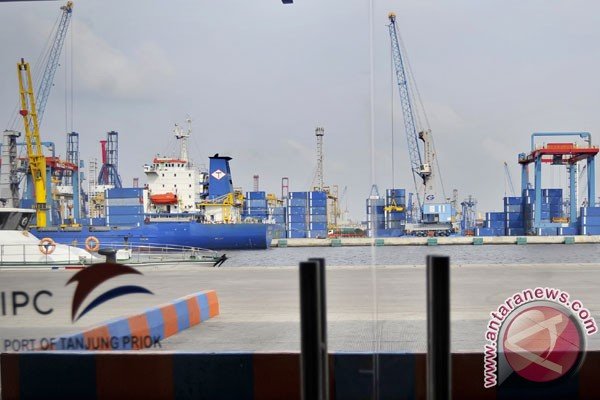 Neraca Perdagangan Surplus 1,14 Miliar Dolar AS