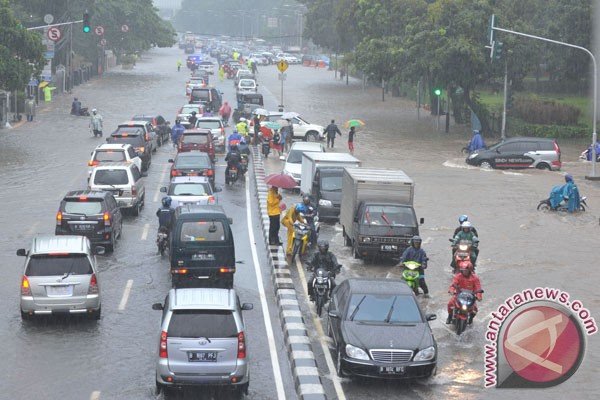 Prakiraan Cuaca 18 Maret 2016