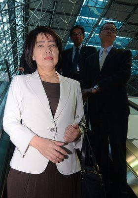 Kasus Kenya  Menteri Kehakiman : Barharap Kunjungi dan Dapatkan Bukti
