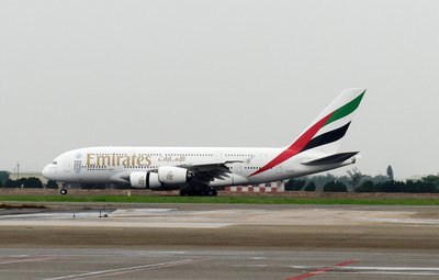 Emirates meluncurkan penerbangan harian Dubai-Taipei dengan Airbus A380