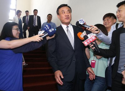 Su Chia-chyuan : Menyelesaikan Masalah Okinotori dengan Bijak