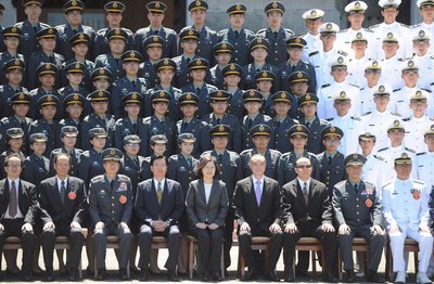 Presiden Tsai Ing-wen berjanji akan dengan tegas mempromosikan reformasi militer