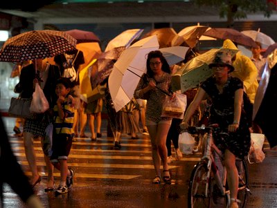 Taifun Nepartak Berkemungkinan Membawa Air Hujan Hingga Ribuan Milimeter