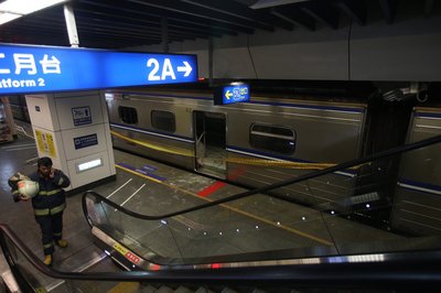 25 Luka-luka Ledakan Gerbong Kereta Api