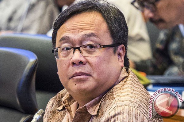 Tantangan ekonomi 2017 masih kental ketidakpastian