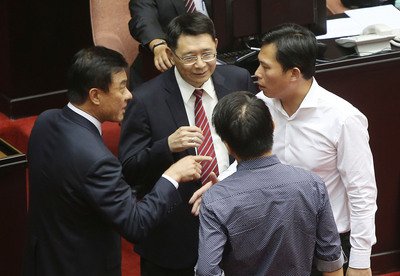 Su Jia-chyuan : Rapat Rancangan Undang-Undang Diistirahatkan