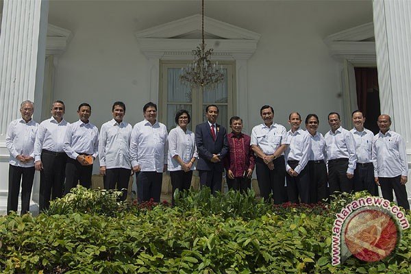 Tujuh menteri perempuan tidak tersentuh