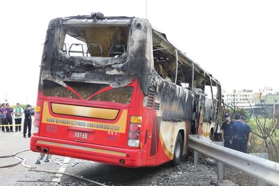 Pengadilan Taoyuan Pastikan Pengemudi Mabuk Insiden Terbakar Bus Wisata