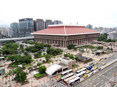 Stasiun Kereta Api Taipei Ulang Tahun ke 125